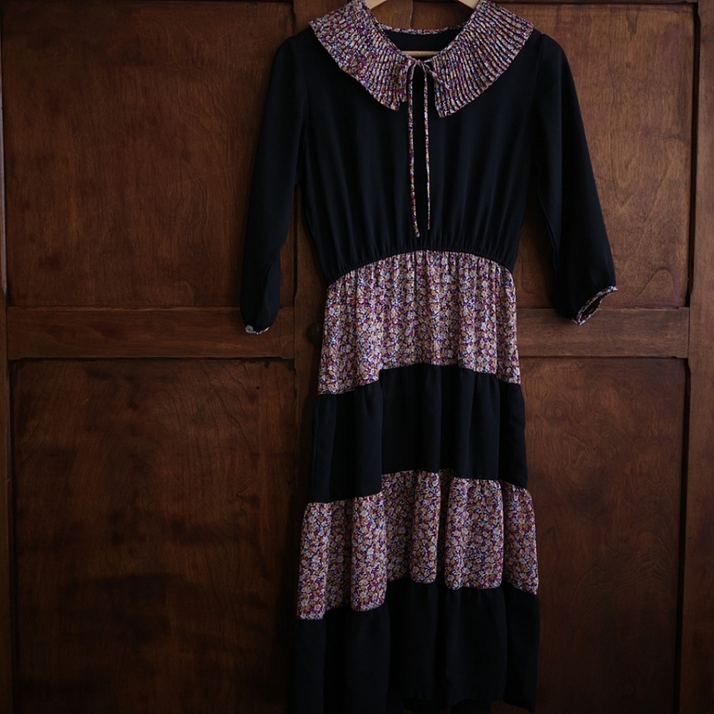 Elegant Black and Patterned Midi Dress